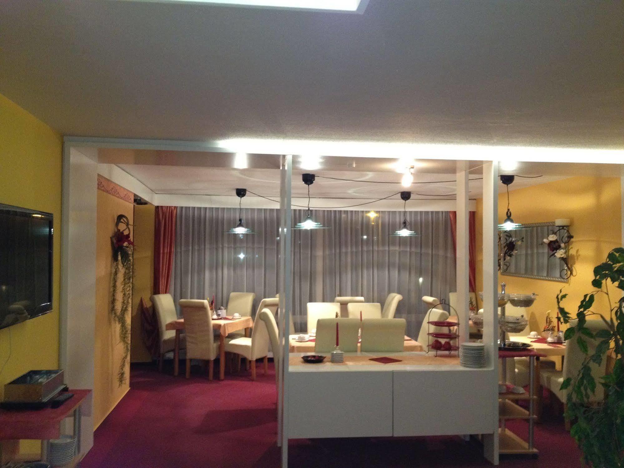 Stadthotel-Garni Neuwied Exteriör bild